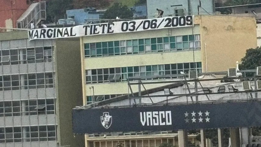 Entenda a briga que virou “troféu” entre organizadas de Vasco e Corinthians