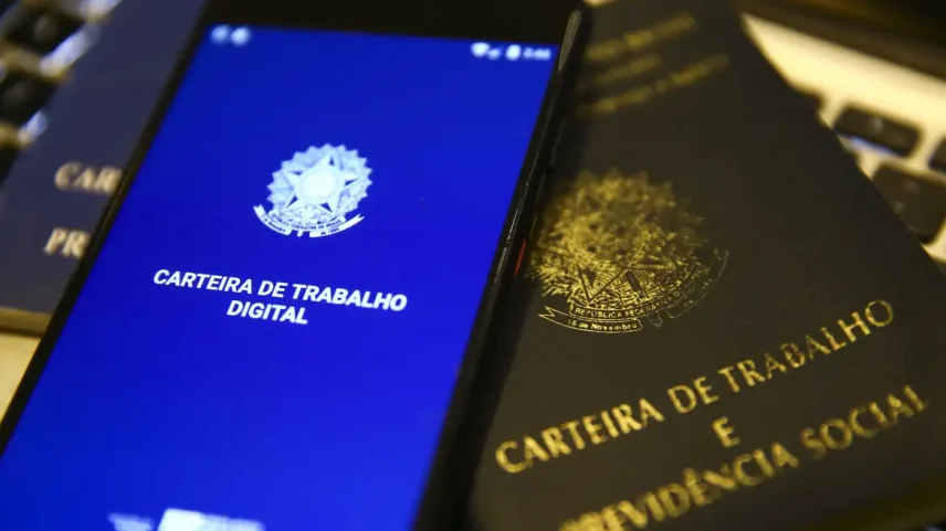 Desemprego cai para 5,2% e atinge menor taxa para o 3º trimestre desde 2012