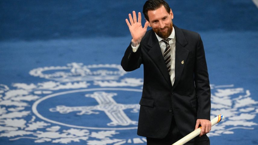 Messi é o primeiro jogador de futebol a receber sozinho o Princesa das Astúrias