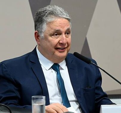 PGE diz que nome de advogado de Garotinho consta em parecer após cópia de trecho