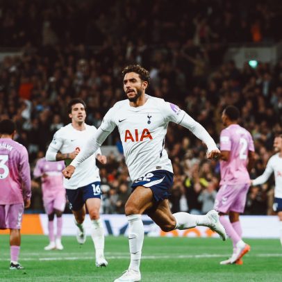 Tottenham bate o Coventry e vence pela primeira vez na Premier League