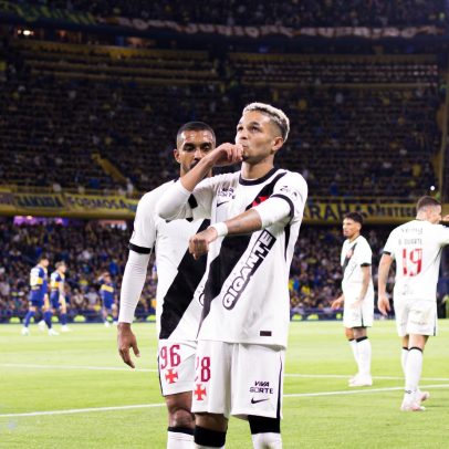 Adson marca na Bombonera, e Vasco vence o Boca mesmo jogando com um a menos