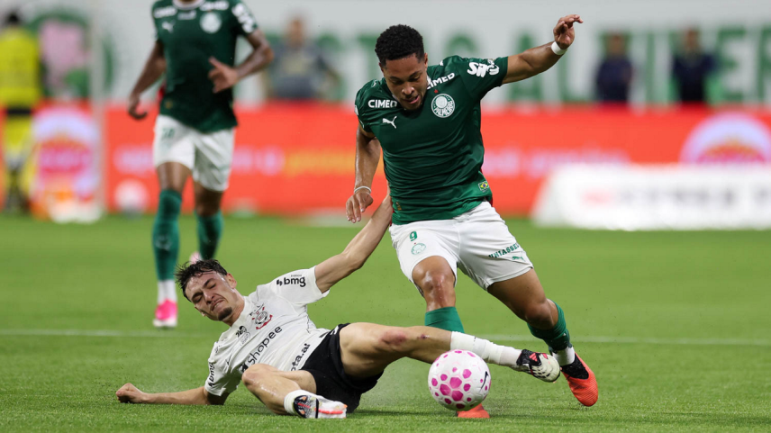 Vitor Roque sofre entorse no tornozelo e desfalca o Palmeiras no Maracanã