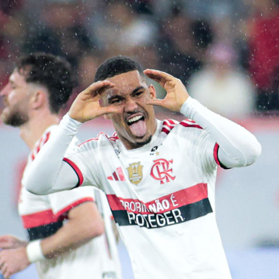 Pedro e Samuel Lino marcam duas vezes e Flamengo goleia o Vasco