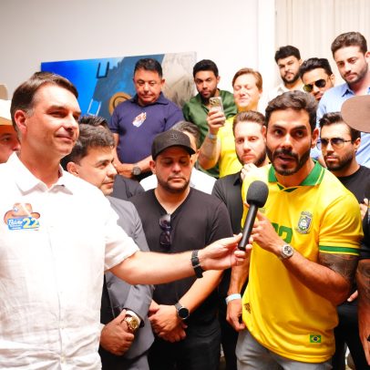 Sertanejos declaram apoio a Flávio Bolsonaro em evento em Goiânia
