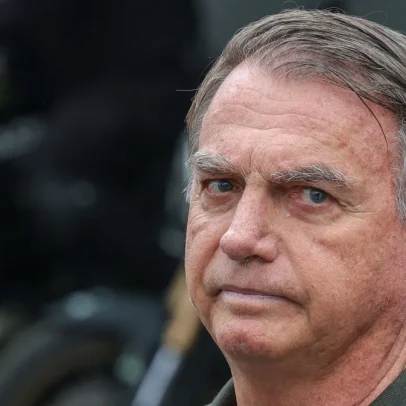 Moraes autoriza Bolsonaro a receber convidados para aniversário da filha