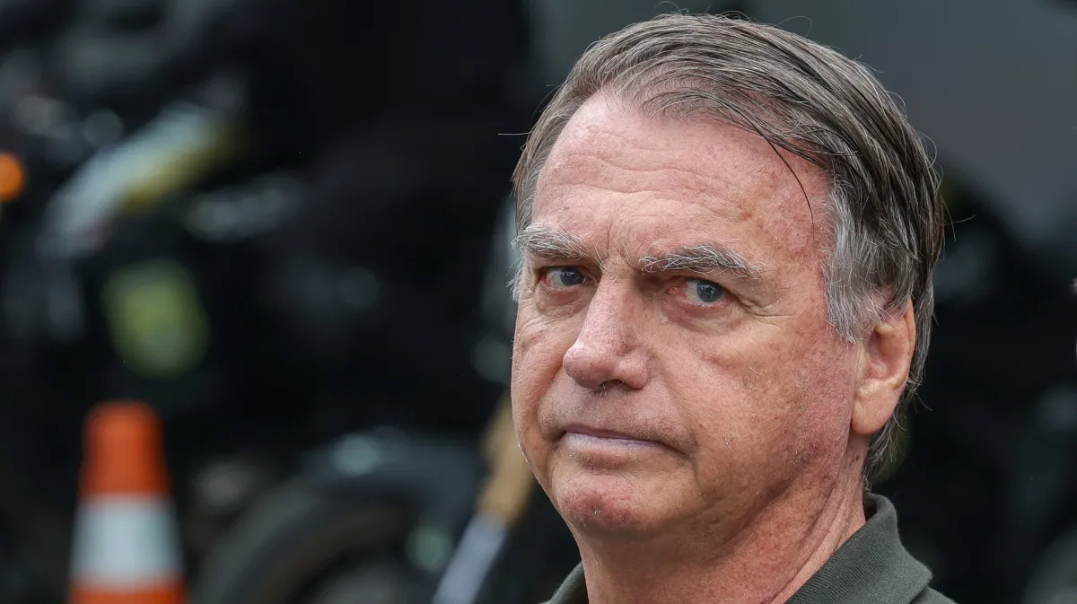 Moraes autoriza Bolsonaro a receber convidados para aniversário da filha