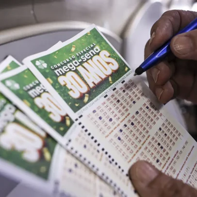 Mega-Sena de R$ 100 milhões: veja números sorteados nesta quinta-feira (8)