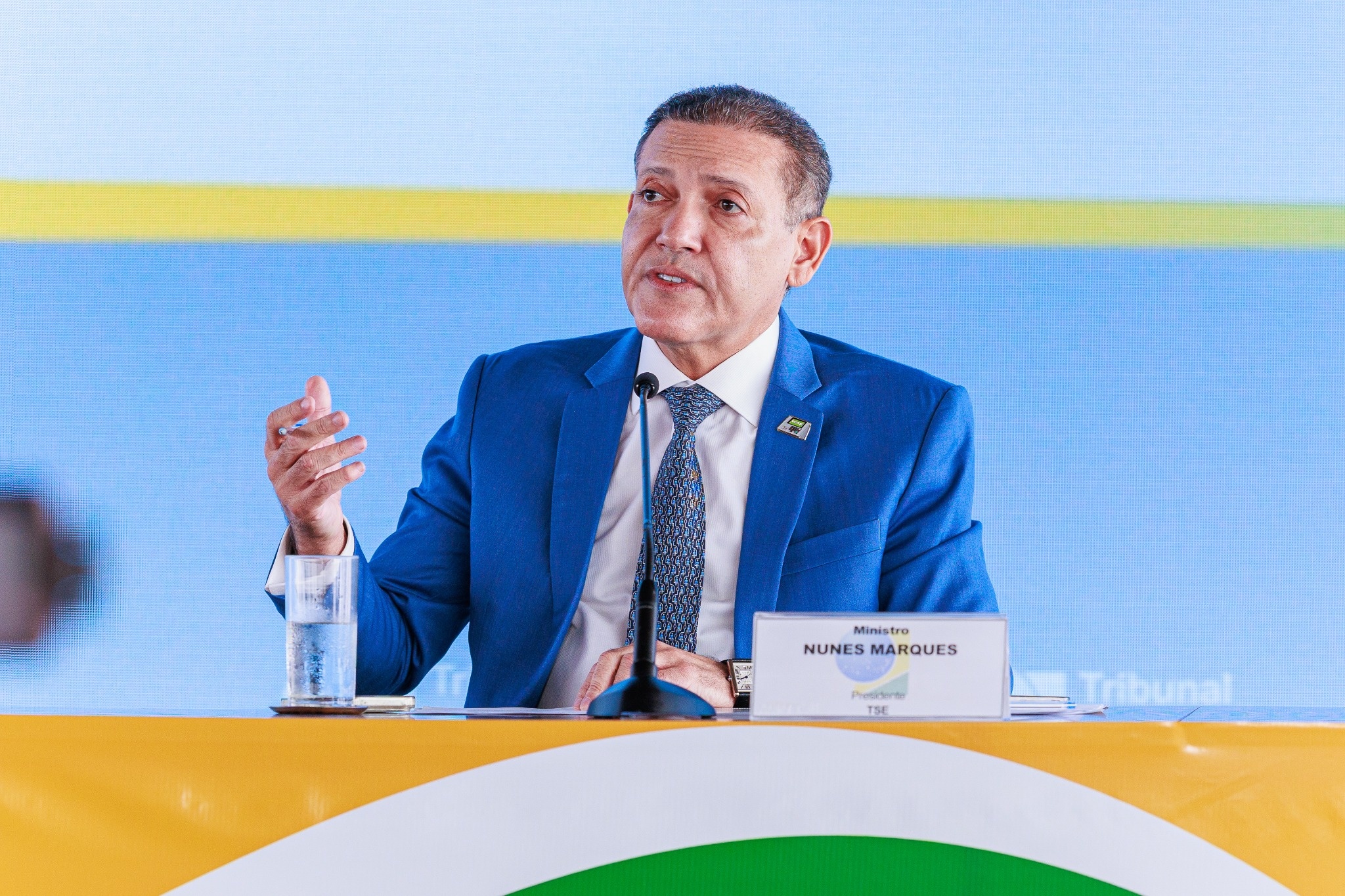 Presidente do TSE afirma não ter havido indícios de interferência estrangeira
