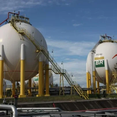 Petrobras reajusta querosene de aviação em 11,76%; alta chega a 74% desde março