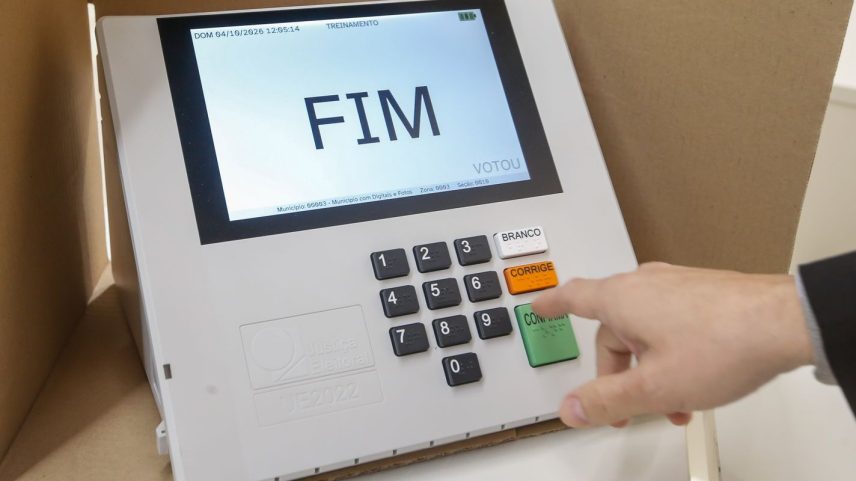 Votação é encerrada em todo o Brasil; começa a apuração do 1º turno