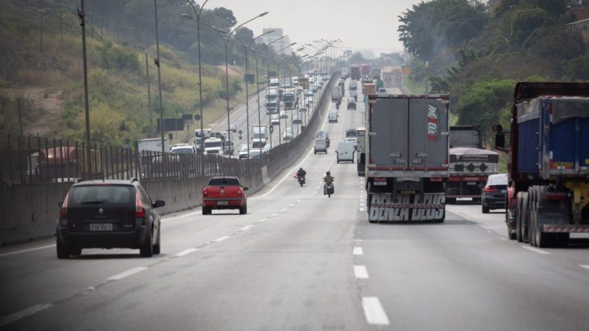 Rodovias de SP devem receber 18,4 milhões de veículos no feriado