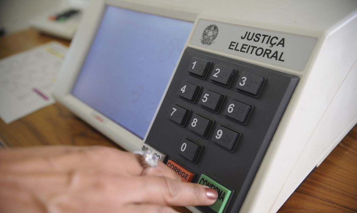 Quem não votou no primeiro turno pode votar no segundo? Entenda