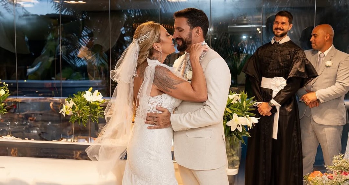 Carro roubado na Linha Amarela é usado na morte de agente da polícia elite Cerimônia de casamento entre a juíza Tula Correa de Mello e o policial civil João Pedro Marquini (Foto: Reprodução / Instagram)