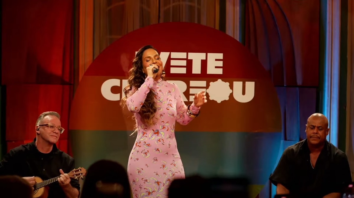 Ivete Sangalo anuncia turnê em homenagem ao samba e a Clara Nunes