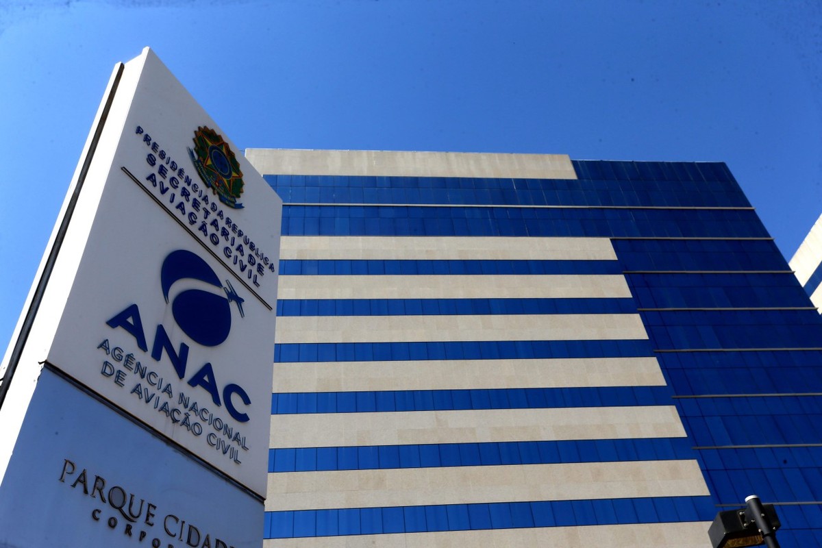 Crise fiscal compromete fiscalização e afeta serviços públicos essenciais A Agência Nacional de Aviação Civil (Anac) pode ser obrigada a reduzir serviços — Foto: Aílton de Freitas / Agência O Globo