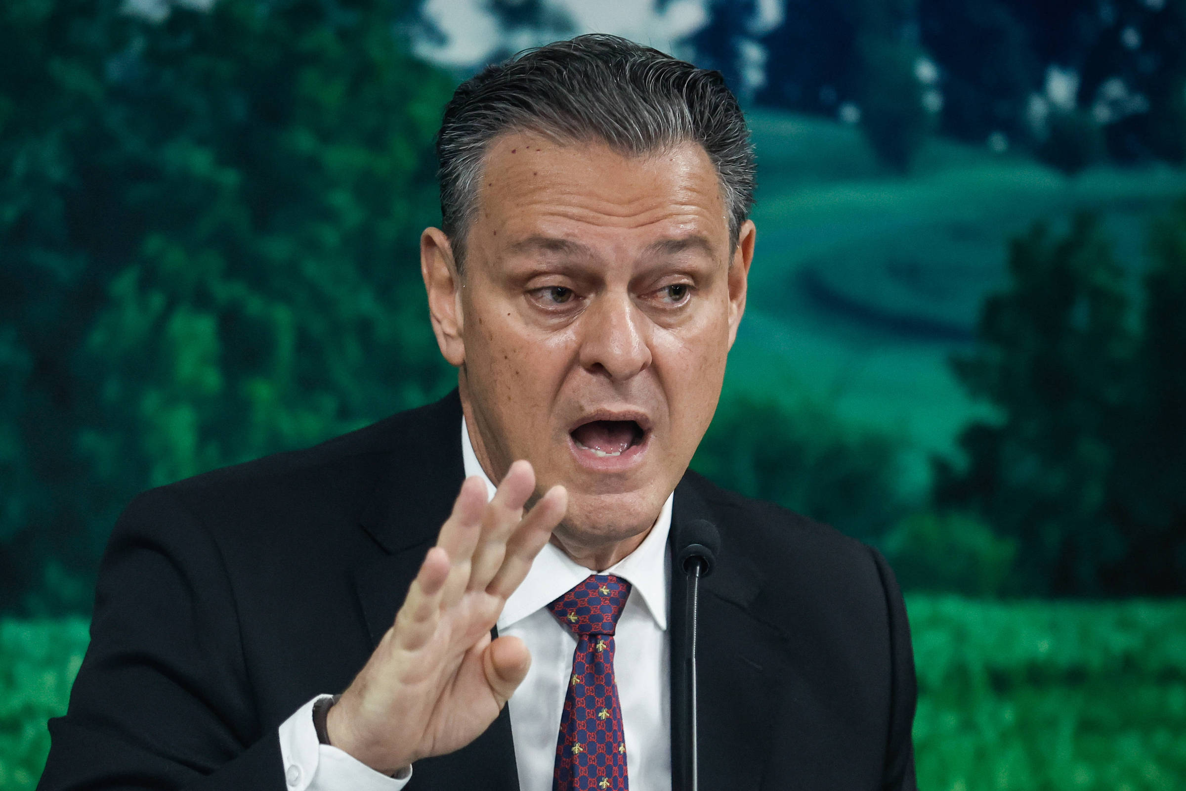 Brasil é reconhecido pela OMSA como país livre de gripe aviária Ministério da Agricultura, comandado por Carlos Fávaro, dispara comunicados internacionais a países para informar sobre retomada oficial de país livre da gripe aviária (Foto: Gabriela Biló 04.jun.2025/Folhapress)