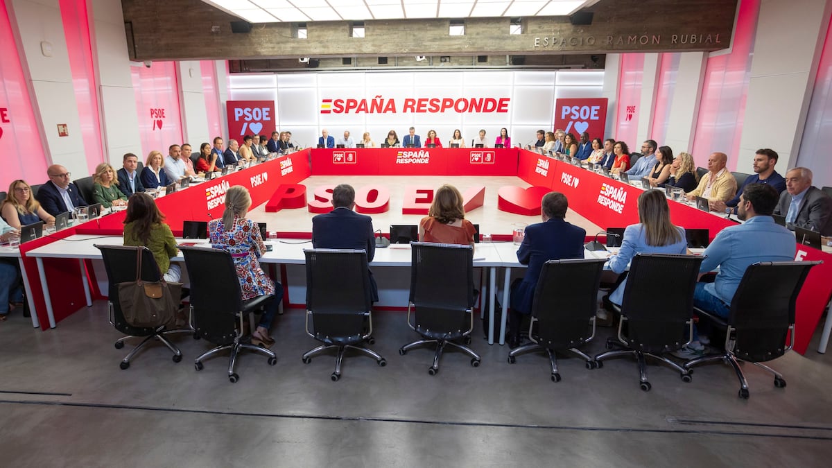Sánchez desmantela equipe próxima ao ex-número três do PSOE Reunião da Executiva Federal do partido celebrada em 16 de junho na rua Ferraz, em Madrid. (Foto: Eva Ercolanese)