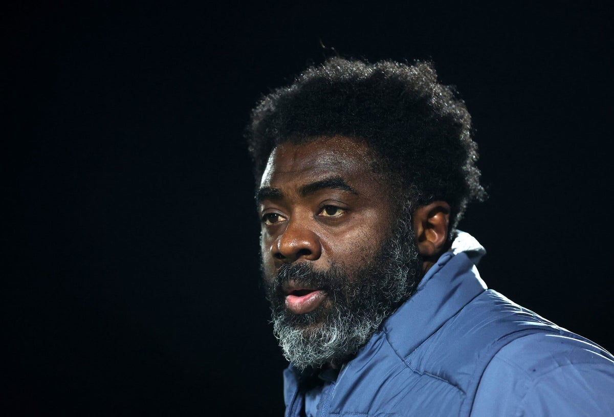 Man City contrata Kolo Touré como auxiliar técnico após sucesso no Mundial de Clubes