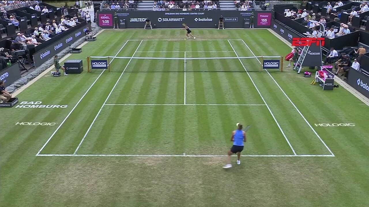 Modelo tenista surpreende e avança para Wimbledon após vencer favoritas Foto: Reprodução