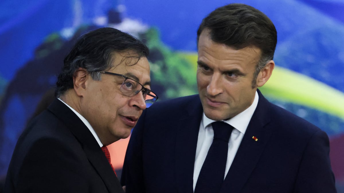 Gustavo Petro e Emmanuel Macron, na cúpula do G20, no Rio de Janeiro, Brasil, em 18 de novembro de 2024. (Foto: Ricardo Moraes/Reuters)