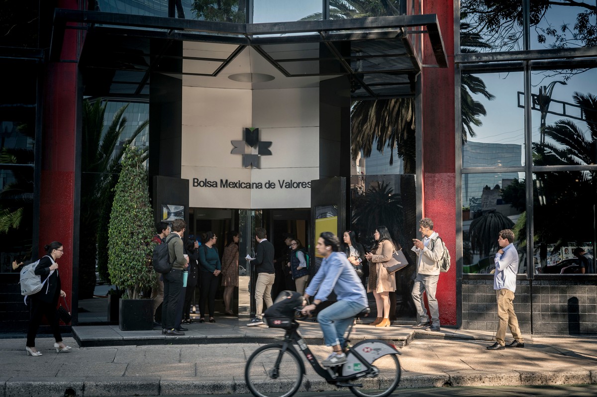 As economias da América Latina proporcionaram aos investidores alguns dos melhores retornos, com os títulos locais do México, conhecidos como Mbonos, registrando um ganho de 22% (Foto: Mayolo Lopez Gutierrez/Bloomberg)