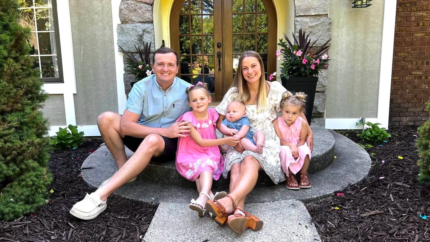 Negócio paralelo gera US$ 140 mil anuais e pode ser uma oportunidade para muitos Jamie e Sarah McCauley (Foto: Reprodução)