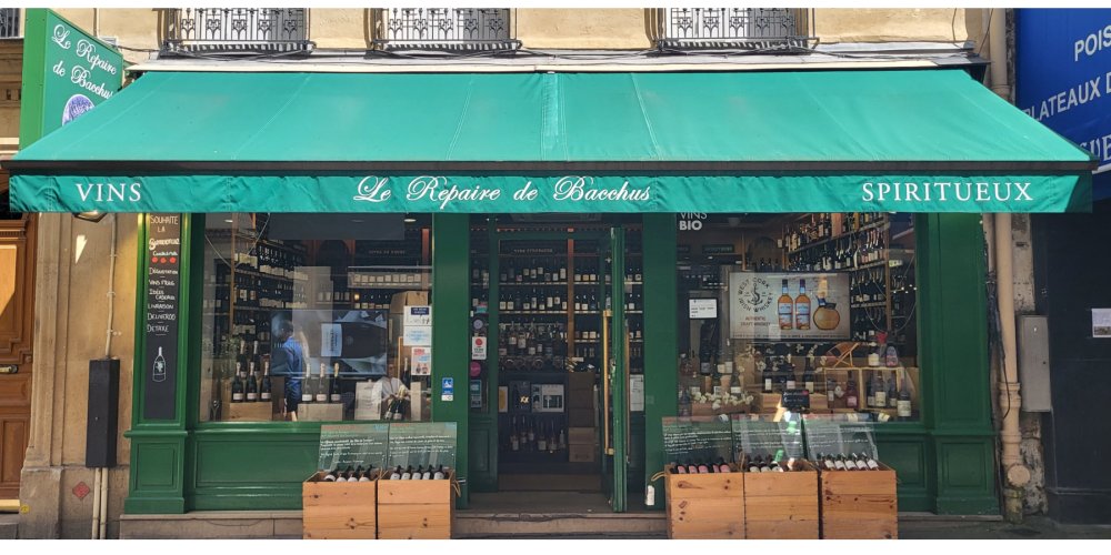 Le Repaire de Bacchus Bayen encanta com sua gastronomia em Paris 17ème Foto: Reprodução