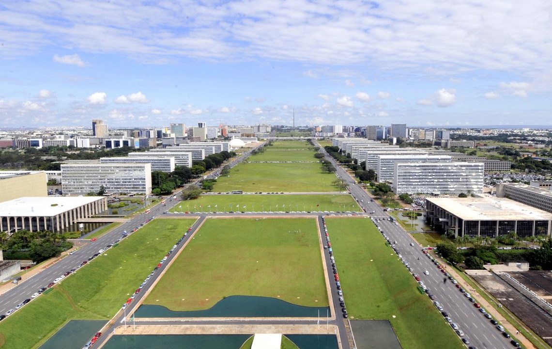 Esplanada dos Ministérios, em Brasília - (Foto: Agência Brasil)