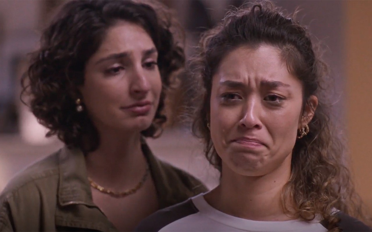 Gisele pede tempo a Ayla após descobrir gravidez inesperada na novela Dona de Mim