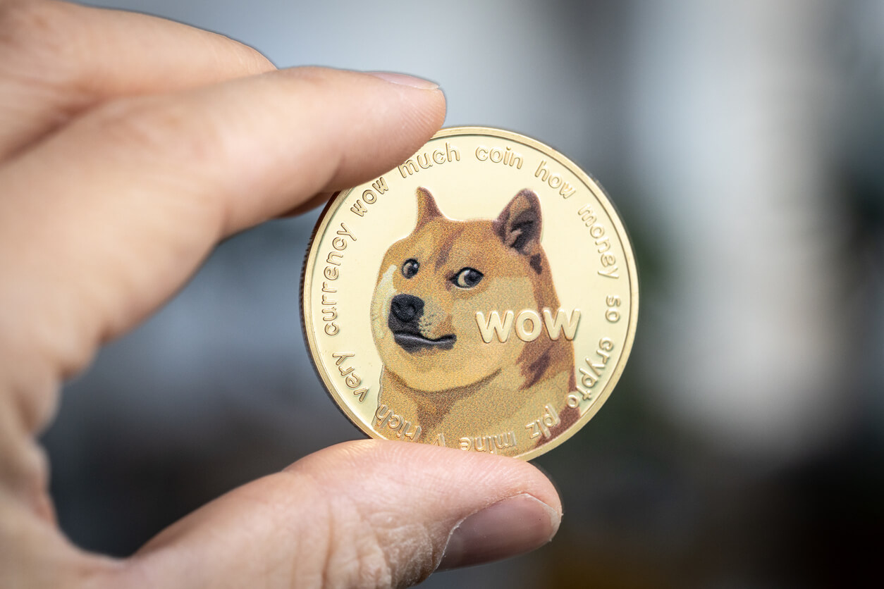 Dogecoin valoriza em 5 anos e especialistas apontam próxima memecoin promissora Dogecoin (DOGE) (Foto: Reprodução)