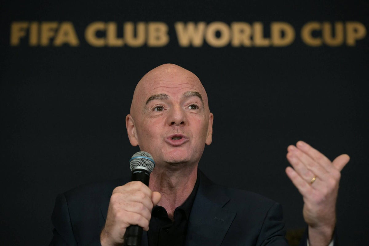 FIFA defende consenso sobre períodos de descanso, mas jogadores criticam decisões autoritárias FIFA defende consenso sobre períodos de descanso, mas jogadores criticam decisões autoritárias
