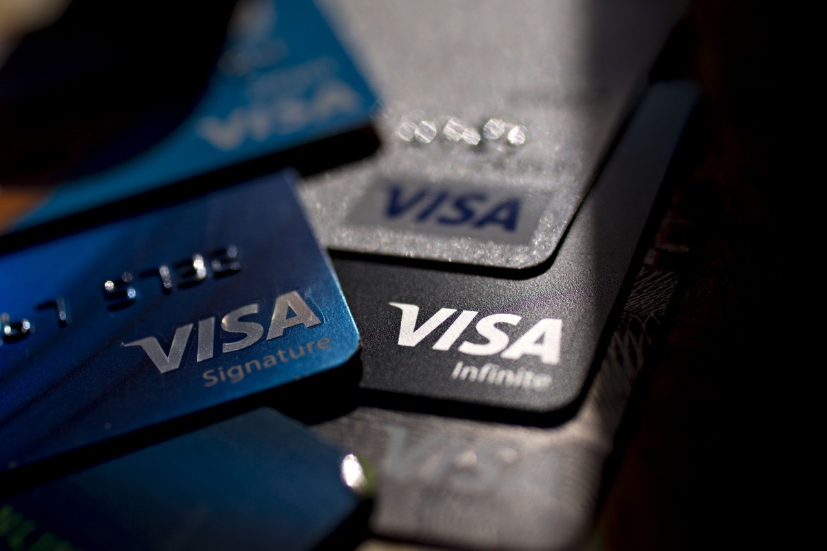 Gigante de pagamentos cria 'sala de guerra' para combater ciberataques massivos Visa montou sistema de vigilância global contra cibercrime (Foto: Andrew Harrer/Bloomberg)