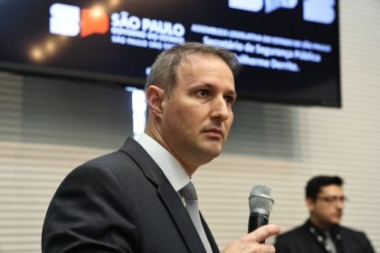 PT solicita investigação do Ministério Público sobre imóvel de luxo de Derrite Secretário de Segurança Pública de São Paulo, Guilherme Derrite. (Foto: Marco A. Cardelino/Alesp)