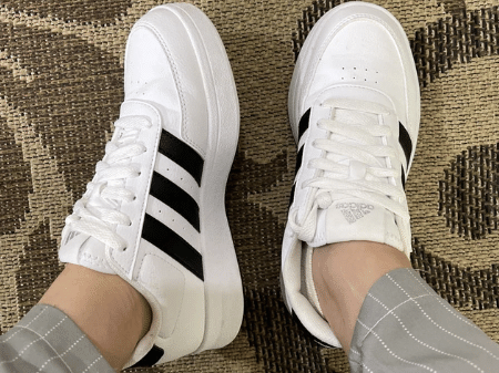 Adidas Breaknet tem desconto e pode ser seu por apenas R$ 180