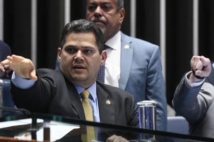 Senado decide adiar votação sobre legalização de cassinos e bingos no Brasil Presidente do Senado Federal, Davi Alcolumbre (União-AP). (Foto: Jefferson Rudy/Agência Senado)