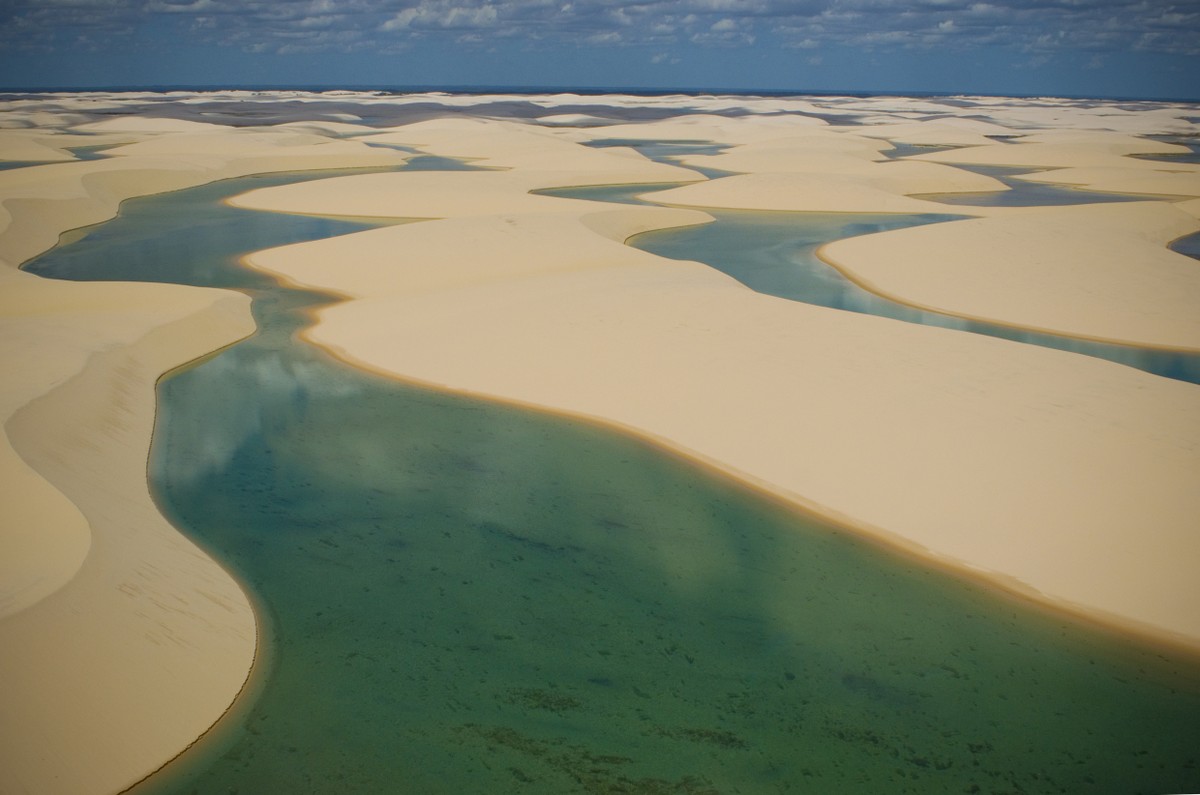Governo do Maranhão realiza cerimônia com Lula para entrega de título da Unesco Vista aérea do Parque Nacional dos Lençóis Maranhenses, em Barreirinhas (MA) — Foto: Ricardo Rollo/Divulgação/MTur