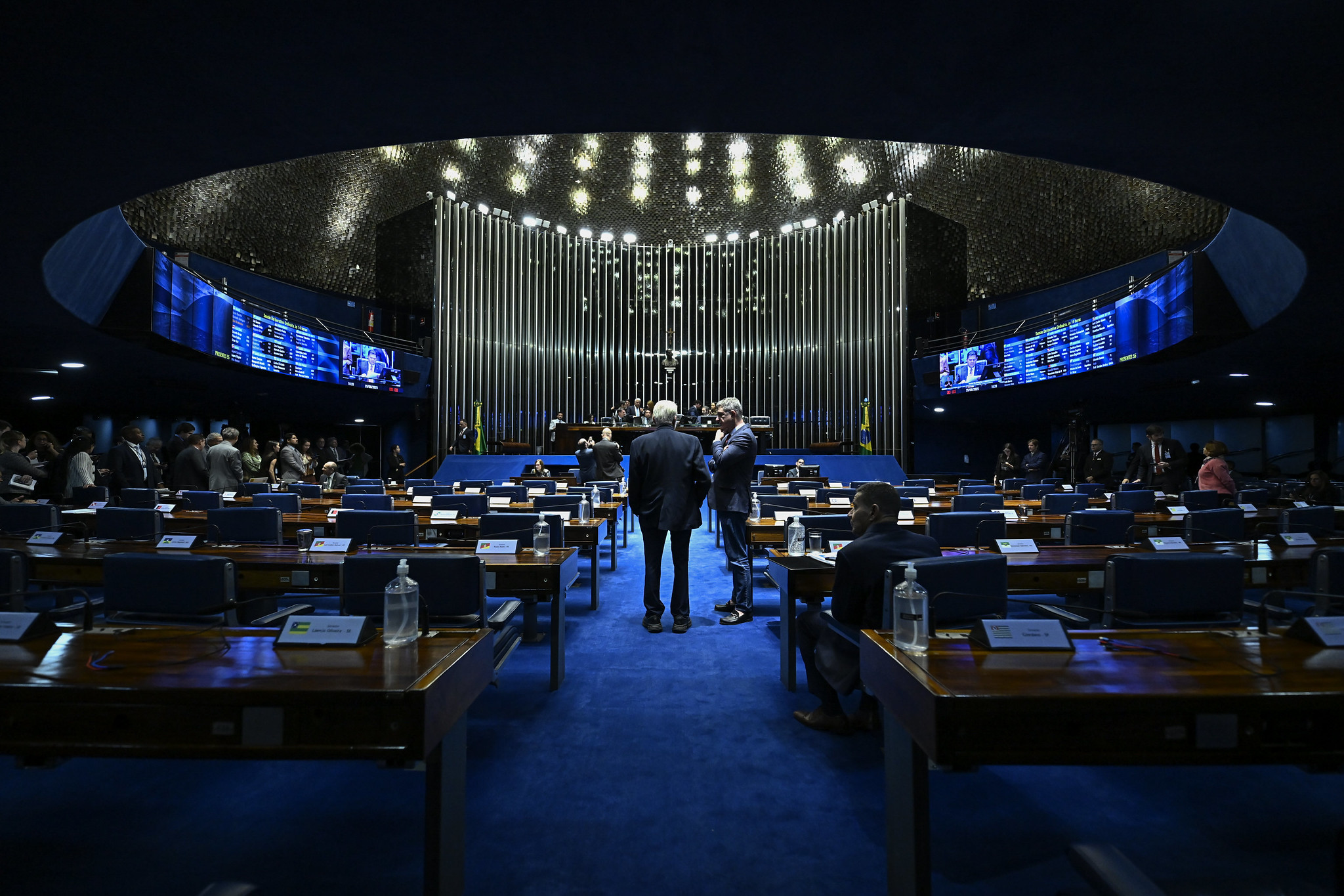 Disputa pelo Senado se intensifica como preparação para as eleições de 2026 Disputa pelo Senado se intensifica como preparação para as eleições de 2026