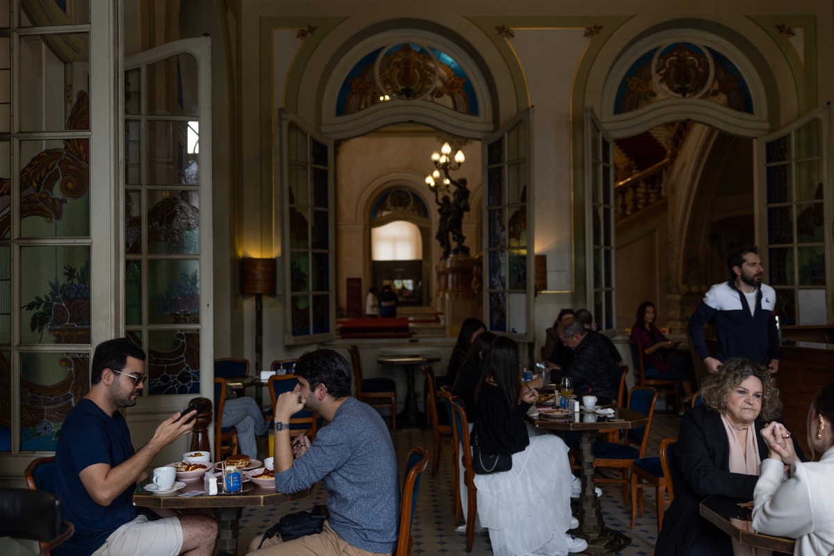 Salão Dourado do Theatro Municipal oferece brunch à la carte aos sábados e domingos — Foto: Maria Isabel/O Globo
