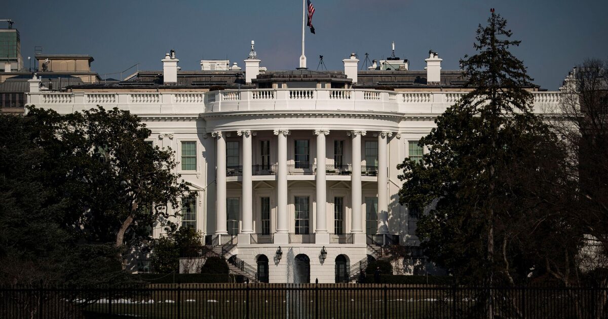 Estamos hipnotizados, assombrados por tudo o que Trump diz e faz, porque ninguém pode prever sua próxima mudança de humor (Foto: Al Drago/Bloomberg)