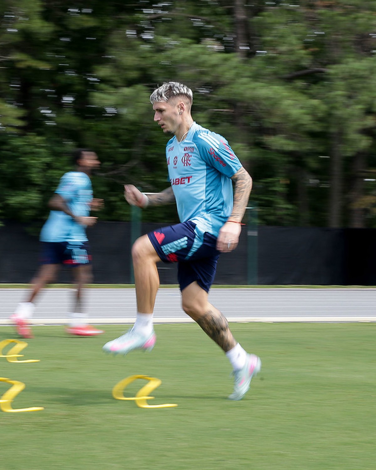Varela em ação nos Estados Unidos pelo Flamengo (Foto: Flamengo)