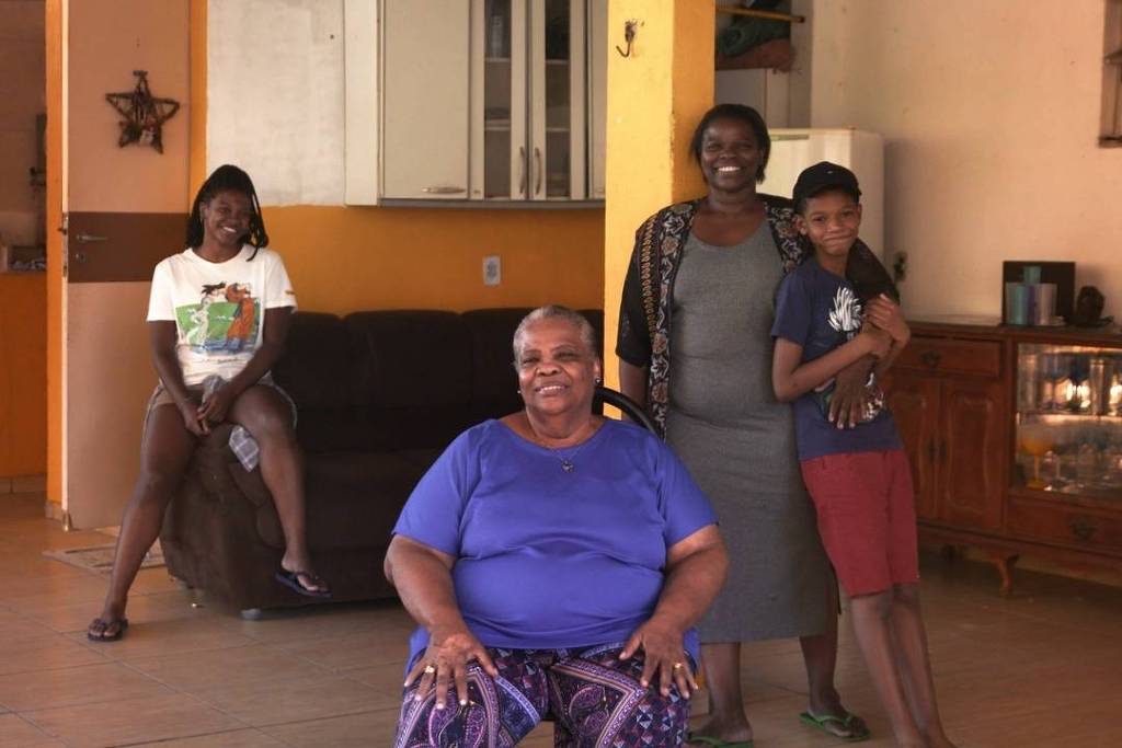 CineOP apresenta filmes que recontam a história do Brasil com imagens de arquivo Cena do filme 'Paraíso', de Ana Rieper - Divulgação (Foto: Divulgação)