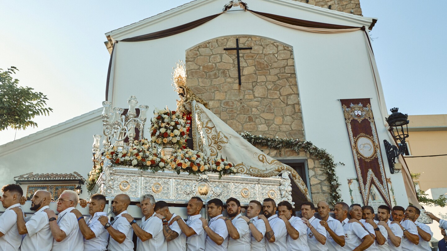 Fé e tradição se unem na celebração do padroeiro dos pescadores na Espanha