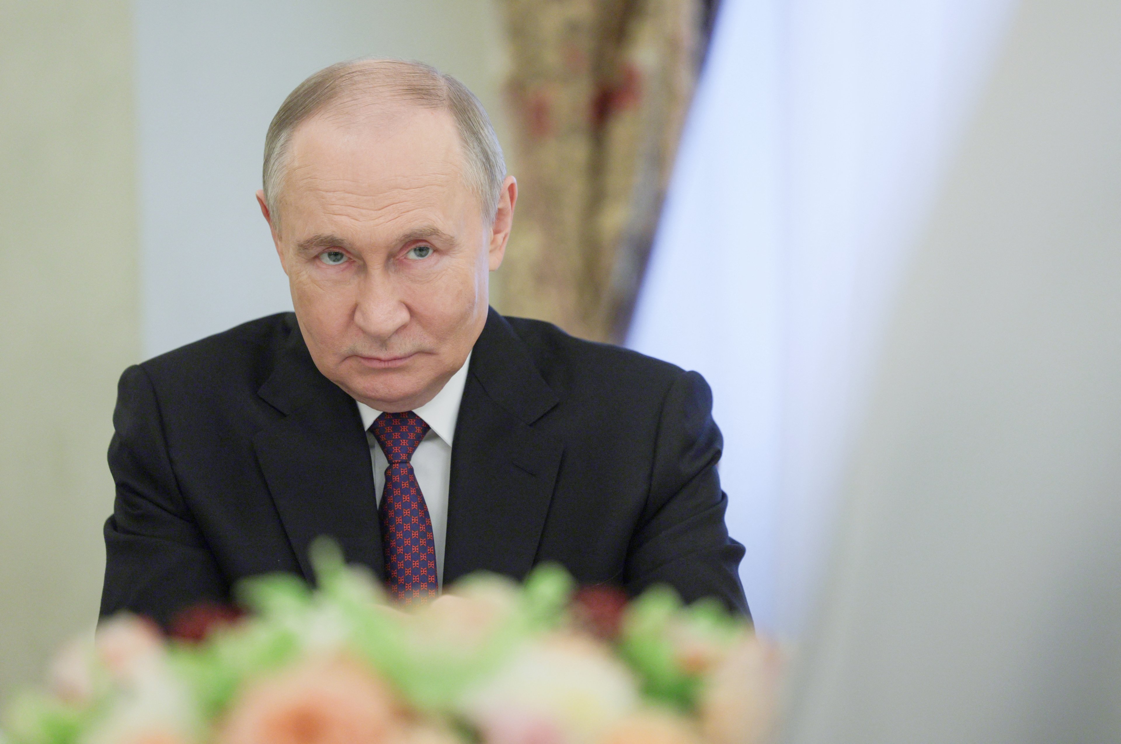 Conflito entre Rússia e Otan pode gerar prejuízo de US$ 1,5 trilhão à economia global Todo território ucraniano é propriedade russa, afirma Vladimir Putin, presidente da Rússia. (Foto: Gavriil Grigorov / POOL/AFP)