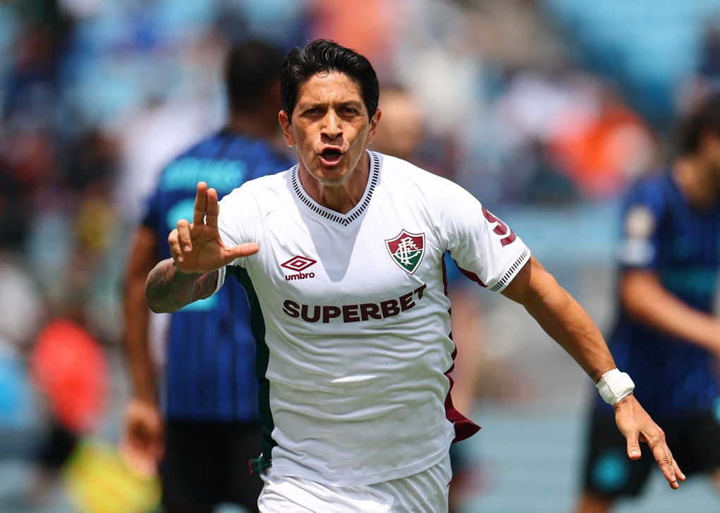 German Cano, do Fluminense, comemora o primeiro gol da equipe. (Foto: REUTERS/Agustin Marcarian)