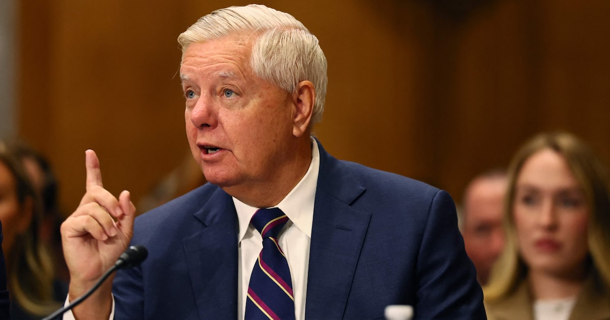 Senador americano ameaça taxar em 100% petróleo russo comprado pelo Brasil Lindsey Graham se dirigiu a Putin dizendo que 'o jogo mudou' (Foto: Michael M. Santiago/AFP)