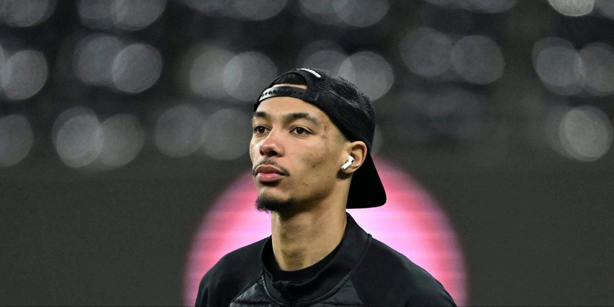 Newcastle avança em negociação de €75 milhões por Hugo Ekitike do Frankfurt Foto: Reprodução/The Athletic UK
