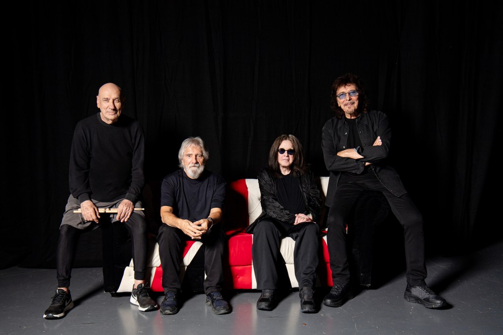 Black Sabbath e Ozzy Osbourne dominam o Billboard 200 com álbuns icônicos Contagem dos 10 maiores álbuns do Black Sabbath e Ozzy Osbourne na parada Billboard 200. (Foto: Reprodução)