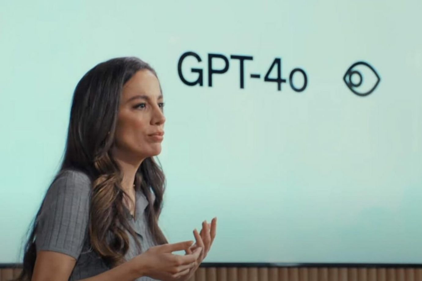 Empresa que criou o ChatGPT investe até R$ 2,8 milhões anuais em talentos de IA Mira Murati, diretora de tecnologia da OpenAI, anunciou sua saída após seis anos e meio na empresa. (Foto: Reprodução)