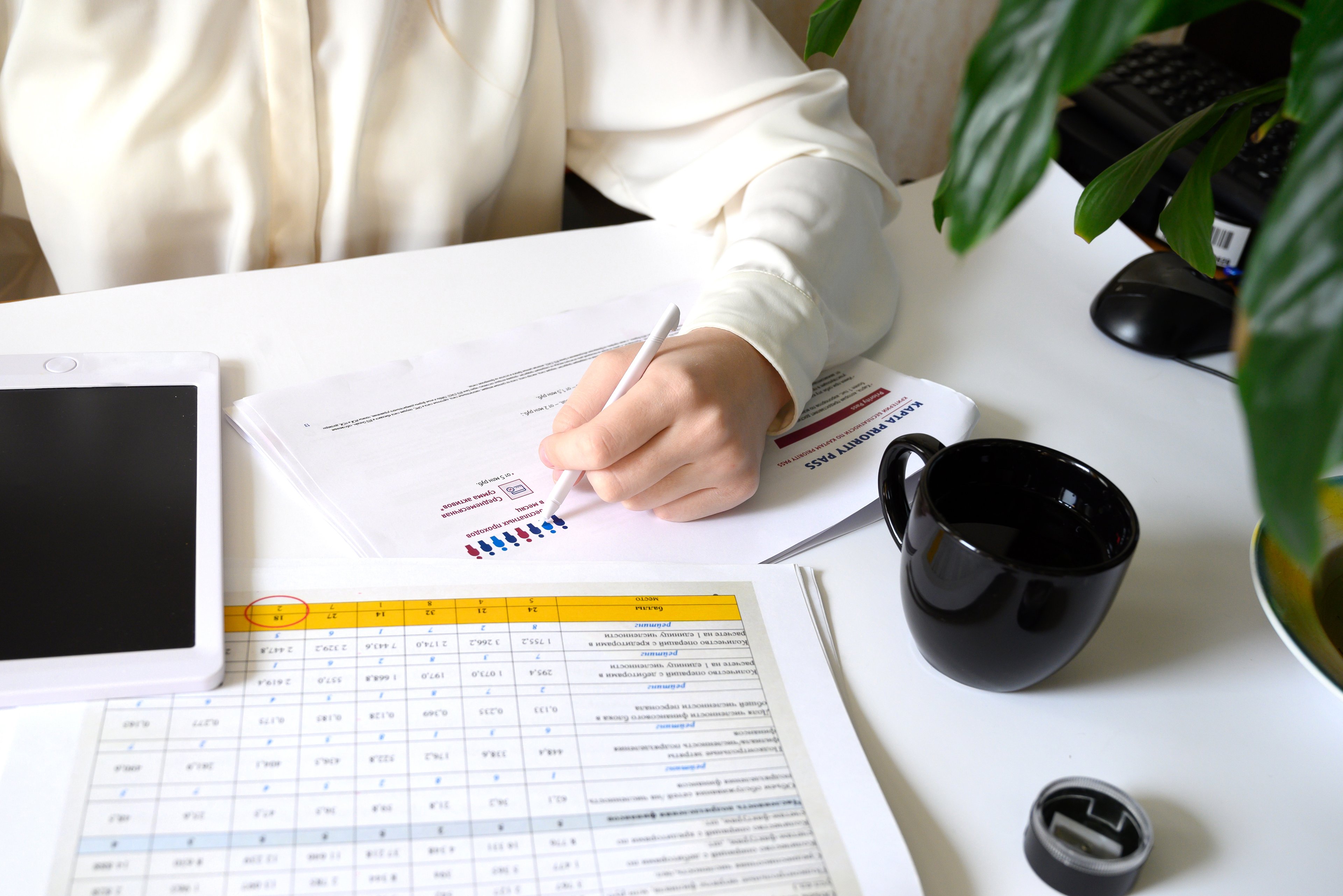 Habilidade essencial que acelera promoções e impulsiona carreiras profissionais Dominar conceitos de finanças corporativas ajuda profissionais de todas as áreas a tomar decisões mais estratégicas e subir na carreira (Foto: verba0711/envato)